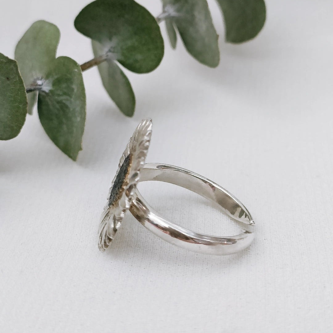 Solsikken: Ring, sølv