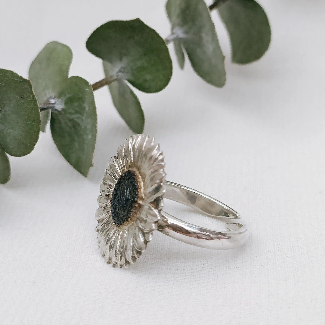 Solsikken: Ring, sølv