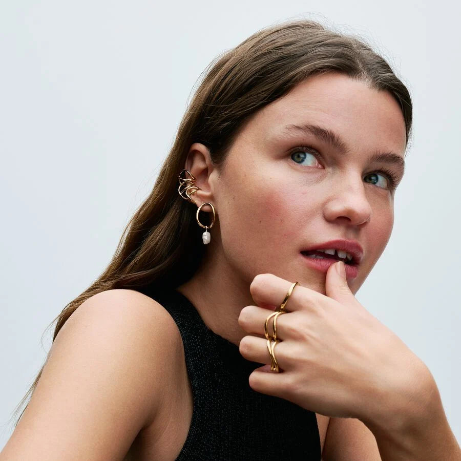 Pandora Essence ring med organisk formet bånd