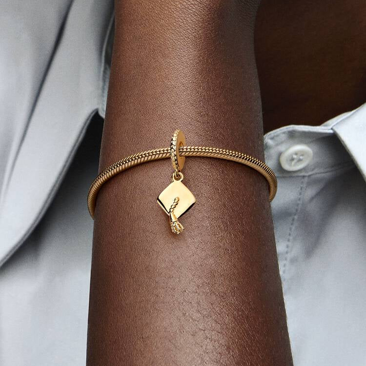 Pandora Studentlue hengende charm