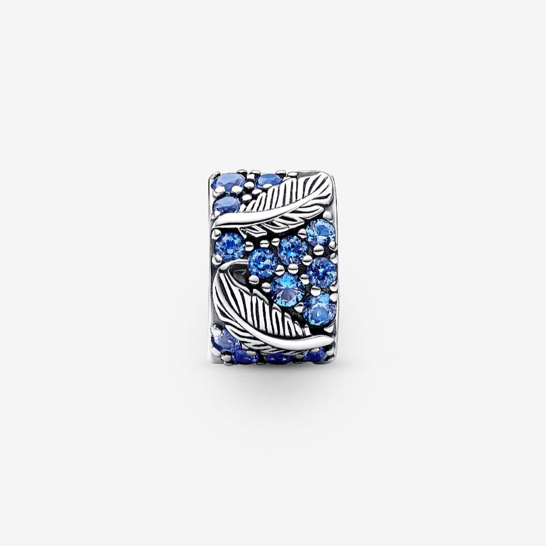 Pandora Fjær og pavé klemmecharm
