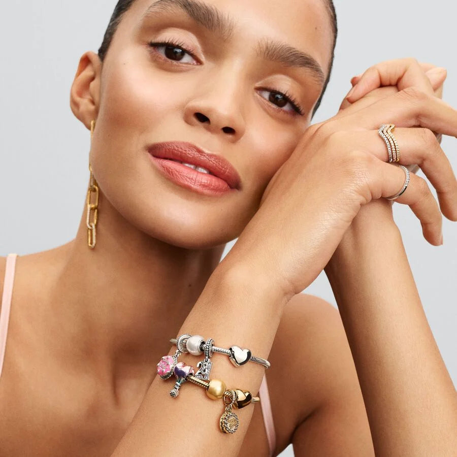 Pandora fødselsdagskake charm