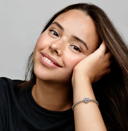 Pandora hjerte og svevende charm, sølv