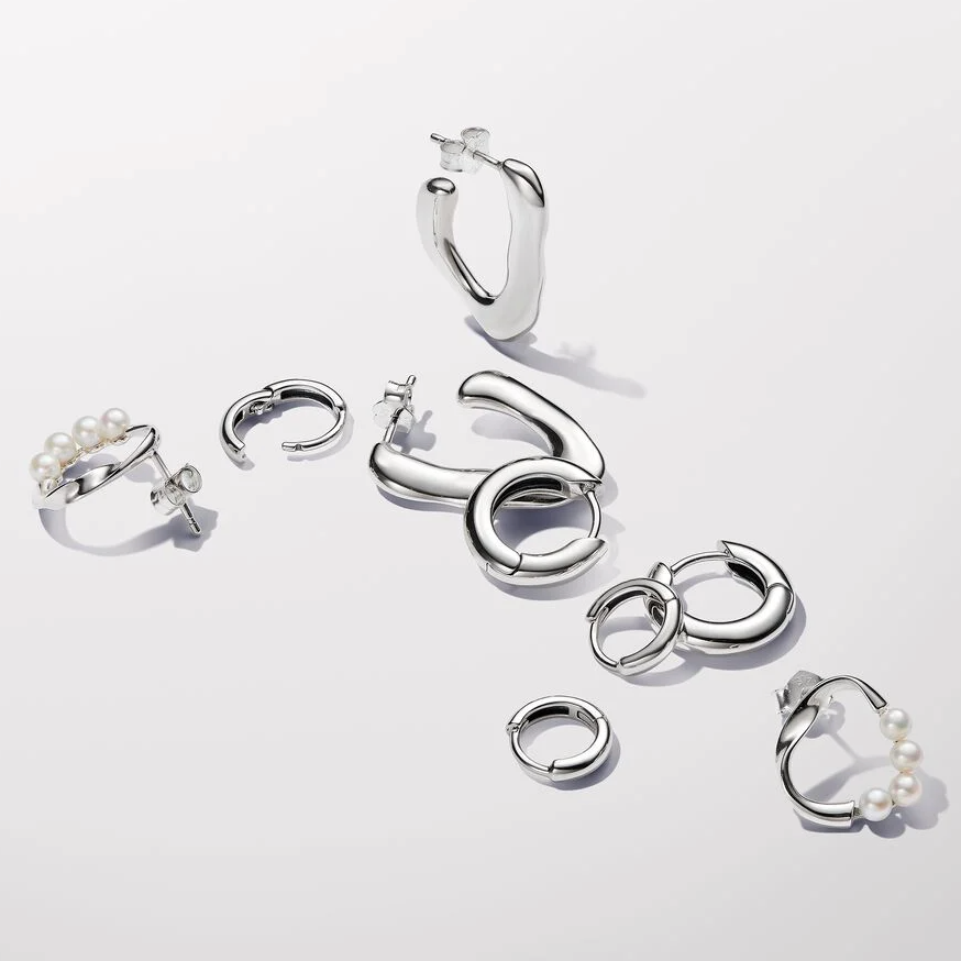 Pandora Essence organisk v-formet ørering