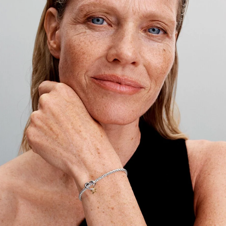 Pandora lykkestjerne og hjerte charm