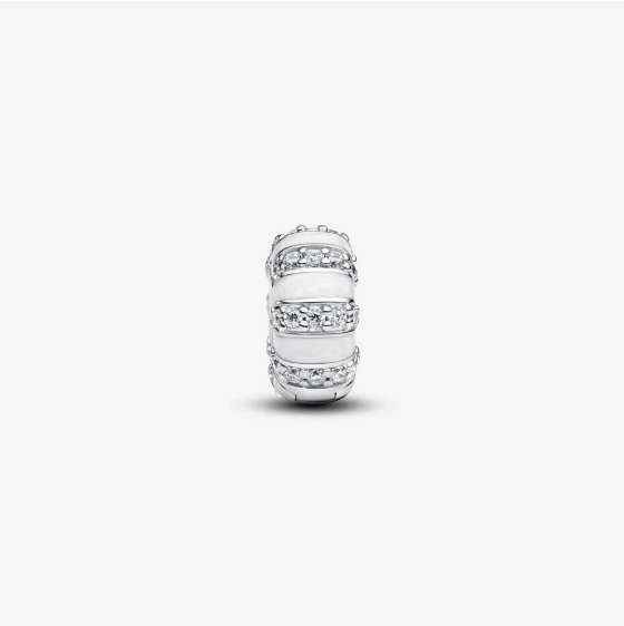 Pandora steiner og emalje klemmecharm