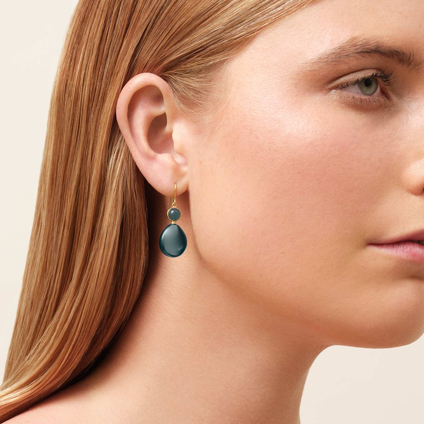 Julie Sandlau "Prime Drop" ørepynt, Midnight og London Blue Crystal