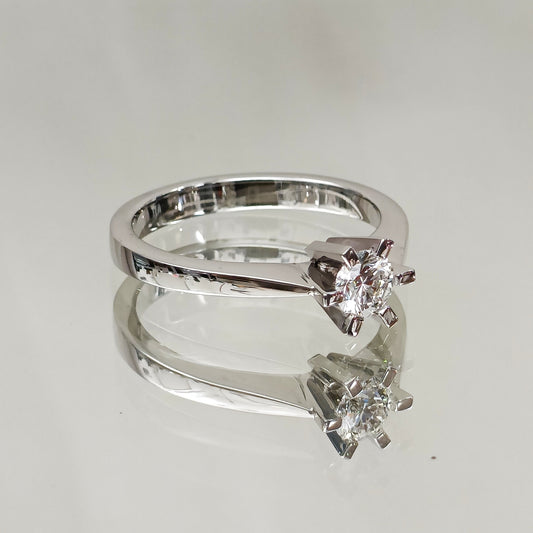 Eksklusiv! Enstens diamantring 0.40ct River VVS2