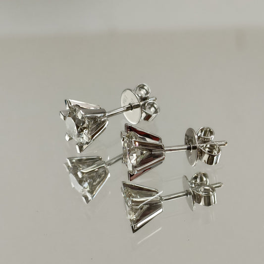 Eksklusiv! Enstensørepynt 2.00ct J VVS2