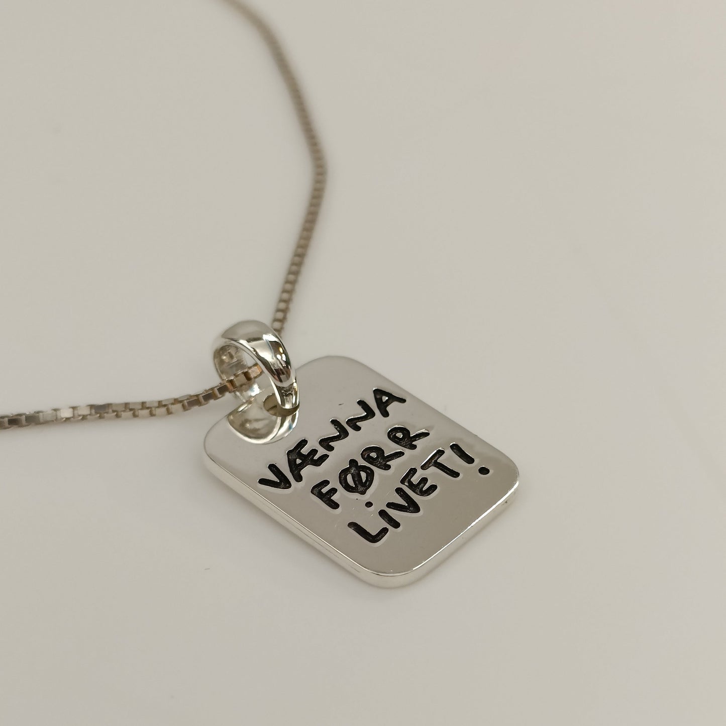 Vænna førr livet: Anheng med kjede