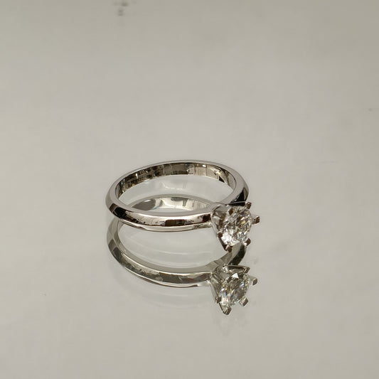 Eksklusiv! Enstens diamantring 0.65ct River VVS1