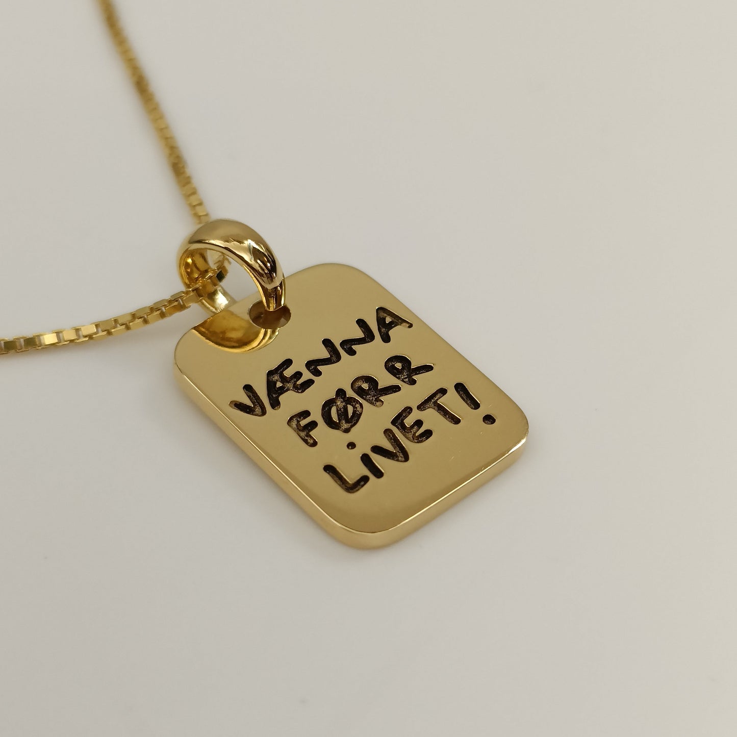 Vænna for livet: Anheng med kjede