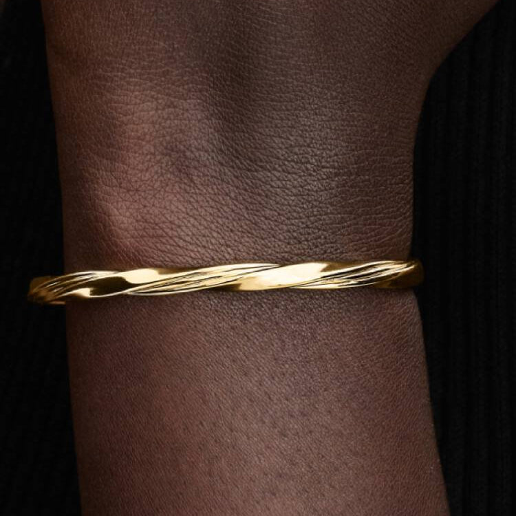 Pandora Vridd åpen bangle