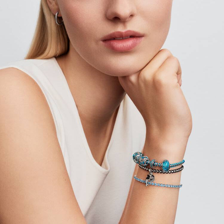 Pandora Mellomledd charm, isblå