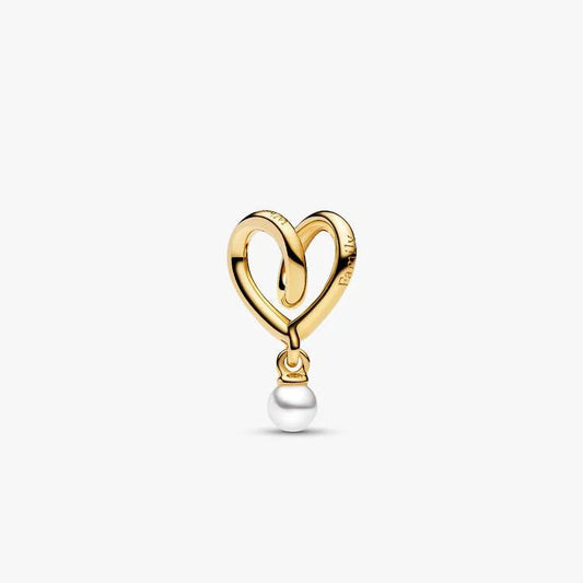 Pandora Omfavnet hjerte charm