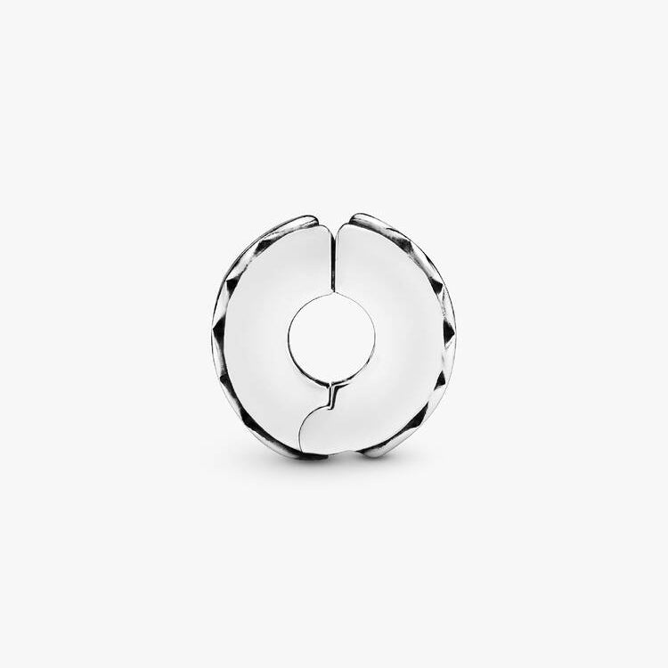 Pandora Bånd med hjerter klemmecharm