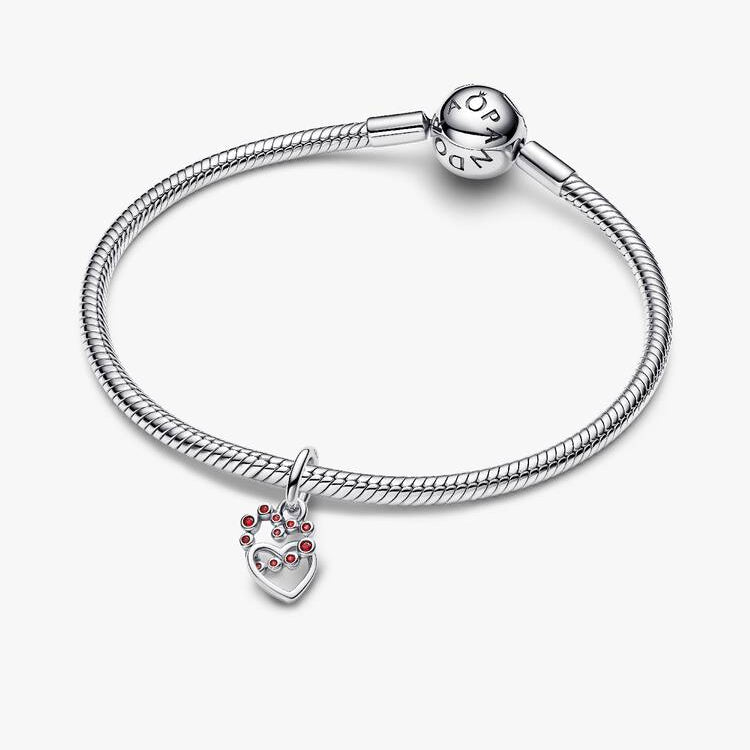 Pandora Sammenkoblede hjerter og røde stener charm