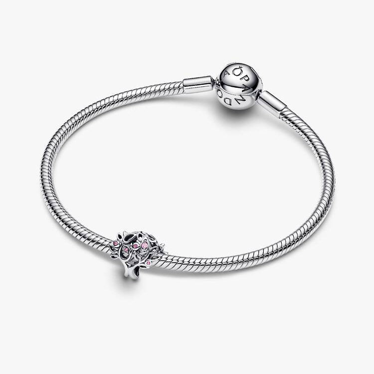 Pandora Openwork familietre charm