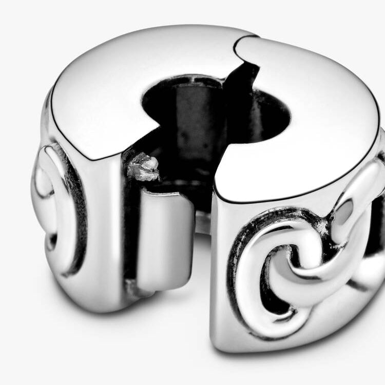 Pandora Hjerteformet knute klemmecharm