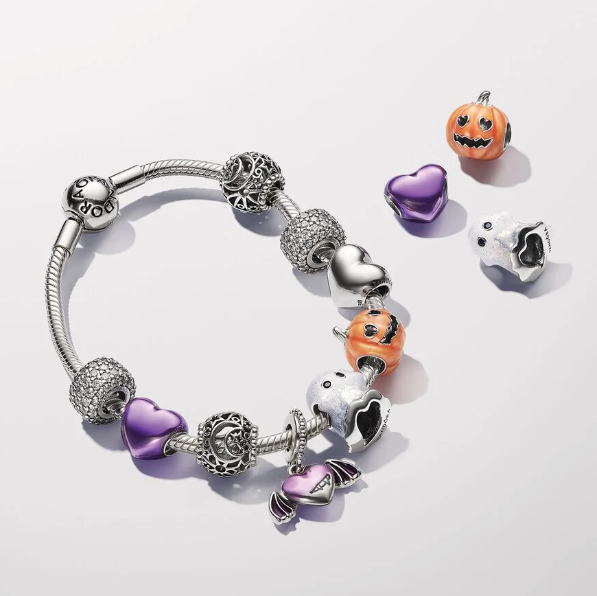 Pandora selvlysende gresskar charm