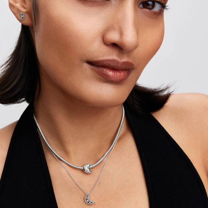 Pandora Funklende måne øredobber