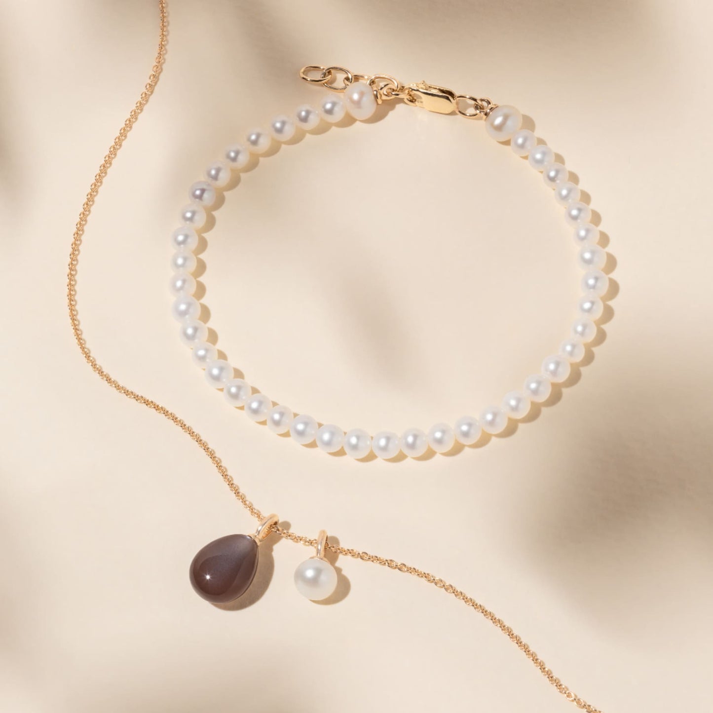 Julie Sandlau "Elina" anheng, Chocolate Moonstone