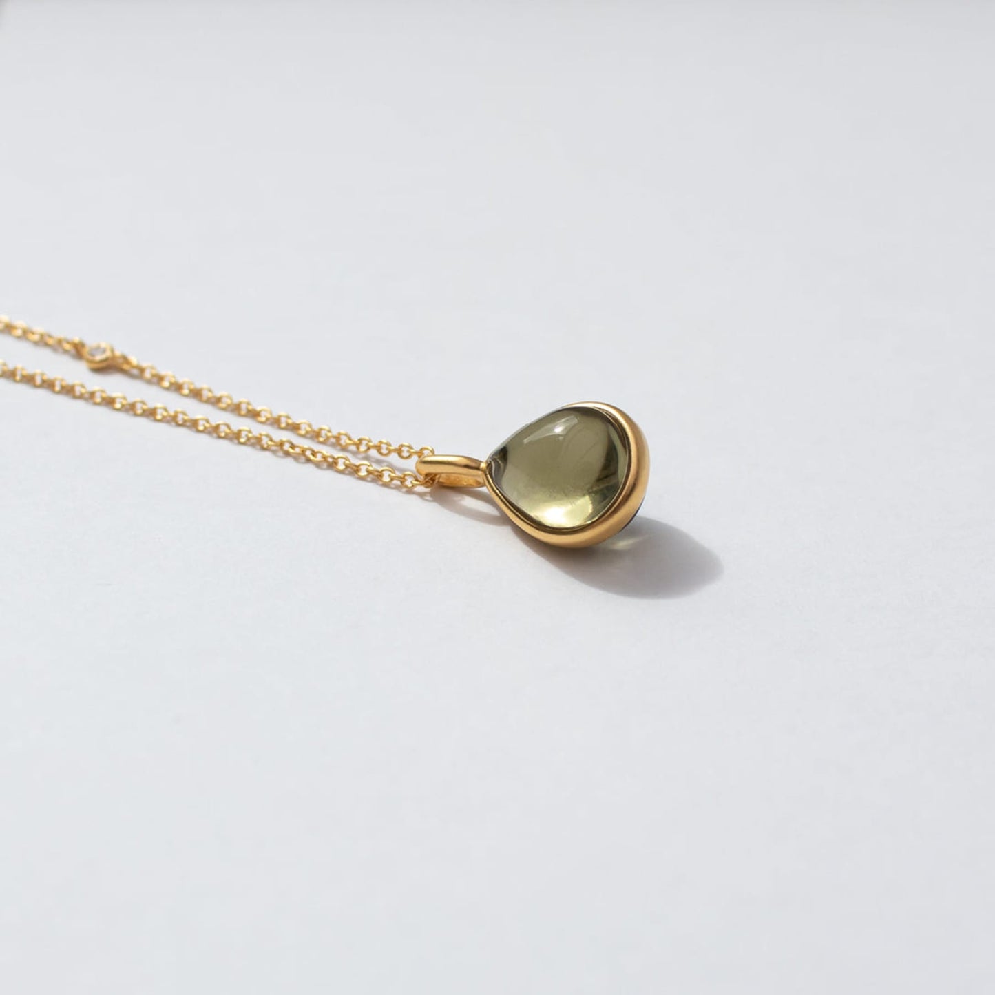 Julie Sandlau "Paloma" anheng, Olive